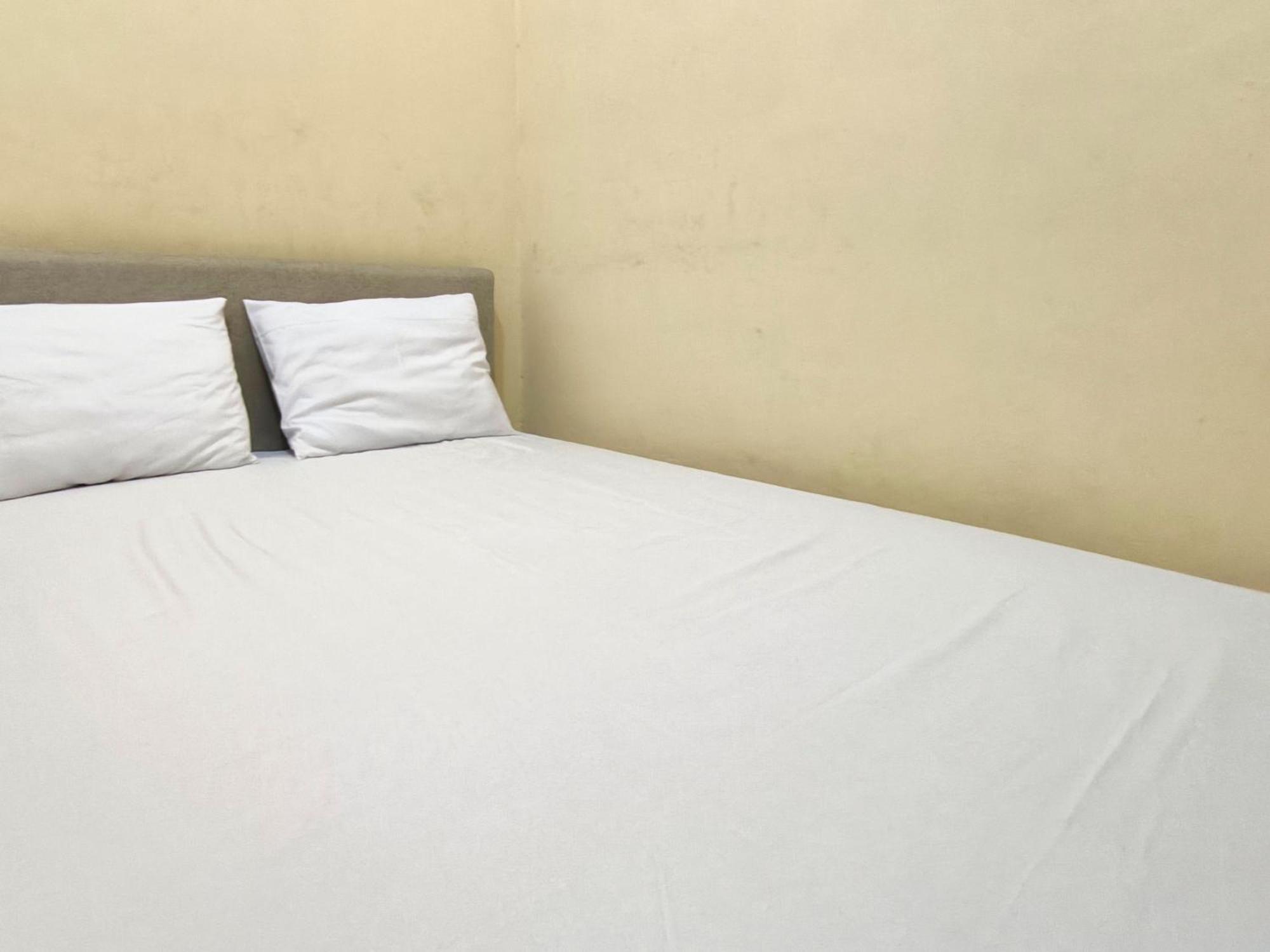 Nn Guesthouse Surakarta  Exterior photo